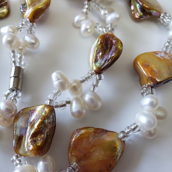 Fresh water pearl with Shell and seed bead Necklace with magnet clasp - Picture 3 of 7